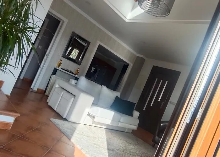 فيلة Con Encanto En
